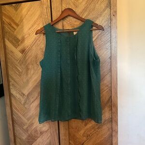 Top Sleeveless By Loft Size: L